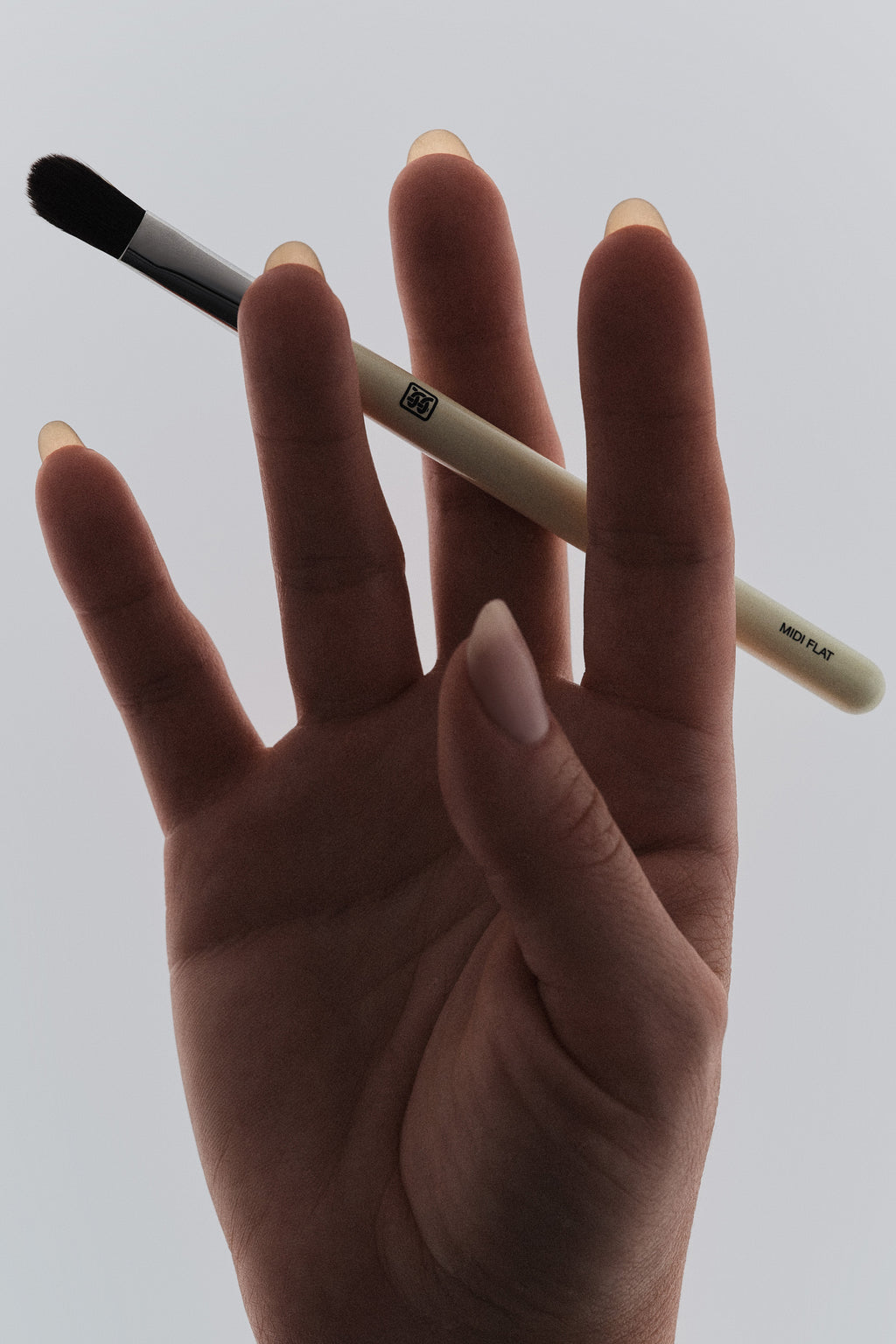 Midi Flat Brush